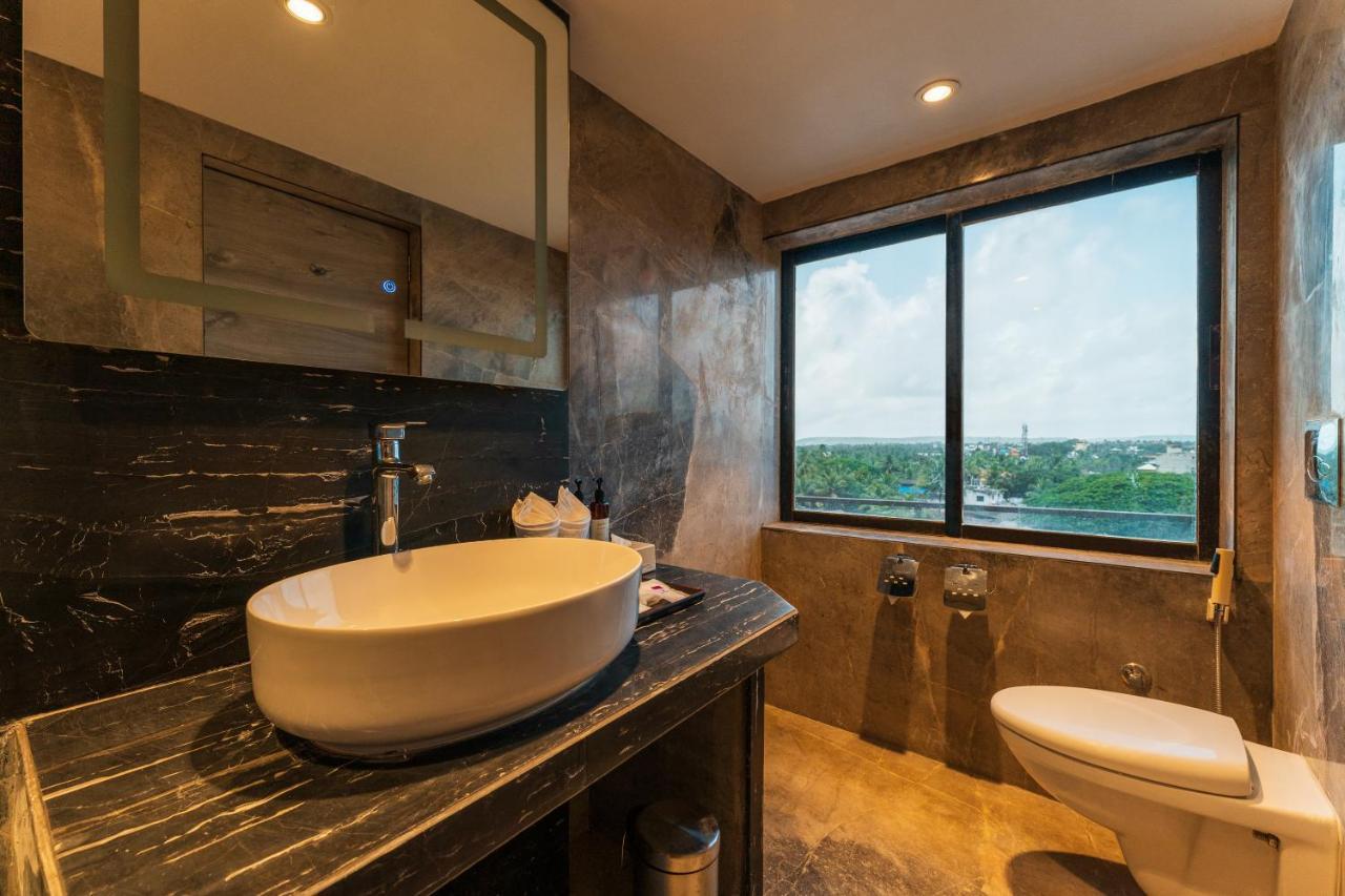 Regenta Central Imperial Candolim Goa Zewnętrze zdjęcie